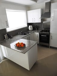 Click to view all images 55515 Bruce Highway Raglan QLD 4697 - Image 2