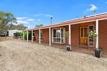 5 BREENS ROAD Tallarook VIC 3659 - Image 1