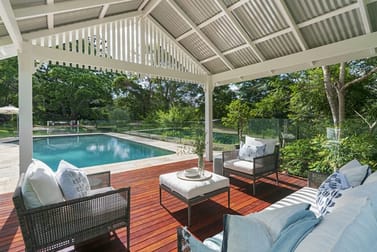 Click to view all images 302 Upper Brookfield Road Upper Brookfield QLD 4069 - Image 2