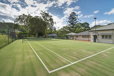 Click to view all images 302 Upper Brookfield Road Upper Brookfield QLD 4069 - Image 3