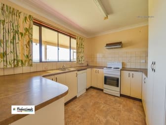 135 Whitehouse Lane Tamworth NSW 2340 - Image 2