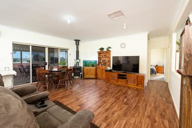 Click to view all images 1298 Jervois Road Woods Point SA 5253 - Image 2