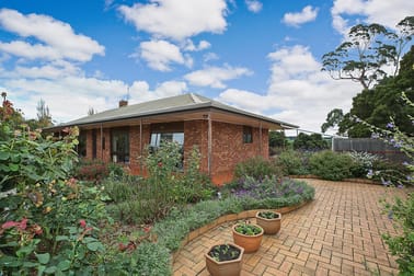 24 Beatons Road Cobden VIC 3266 - Image 1