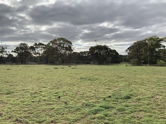 Click to view all images 225 Schenscher Road Monarto SA 5254 - Image 3