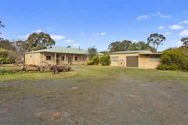 301 Logan-Wedderburn Road Wedderburn VIC 3518 - Image 2