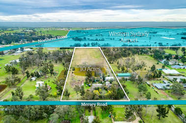 Click to view all images 70 Mersey Road Bringelly NSW 2556 - Image 1