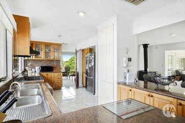 Click to view all images 200 Eramosa Road West Moorooduc VIC 3933 - Image 3