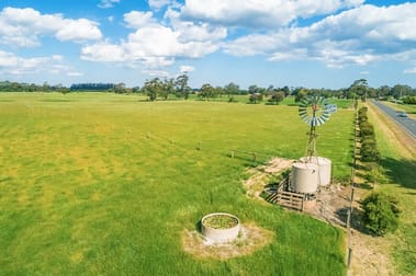 609 Bungaree-Creswick Road Ballarat East VIC 3350 - Image 1