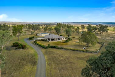 131 Clifton-Pittsworth Road Mount Molar QLD 4361 - Image 1