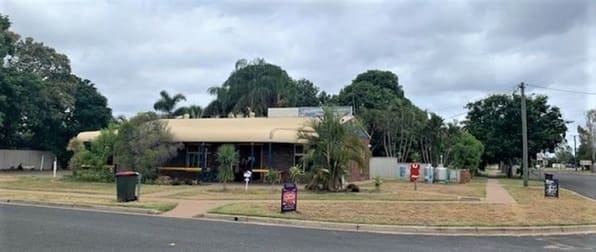 49 Roberts Street Emerald QLD 4720 - Image 1