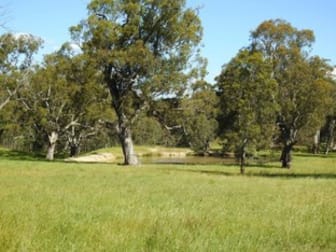 14 Ghin Ghin Road Yea VIC 3717 - Image 2