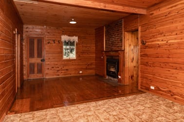 25 Tierneys Road Young NSW 2594 - Image 3