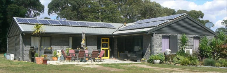 Click to view all images 20 Grassy Gully Road Dereel VIC 3352 - Image 1