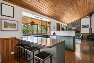 125 Mcfeeters Road West Eldorado VIC 3746 - Image 2