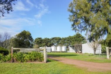 164 STRACHANS ROAD Strathkellar VIC 3301 - Image 2