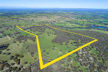 61 Moores Road Springhurst VIC 3682 - Image 1