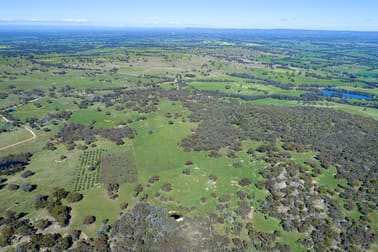 61 Moores Road Springhurst VIC 3682 - Image 2
