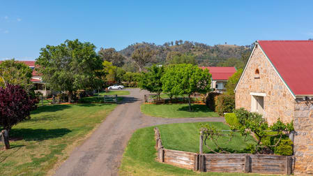 Daruka Homestead 80 Wyndham Close Tamworth NSW 2340 - Image 2