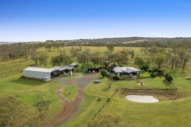 Click to view all images 39 Droney Road Broxburn QLD 4356 - Image 1