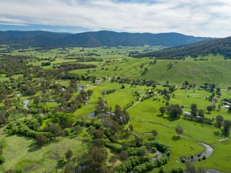 2167 KIEWA VALLEY HWY Kergunyah VIC 3691 - Image 2