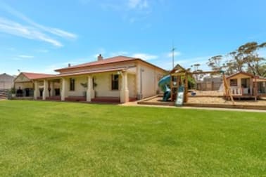 949 Watchman Road Watchman SA 5461 - Image 1