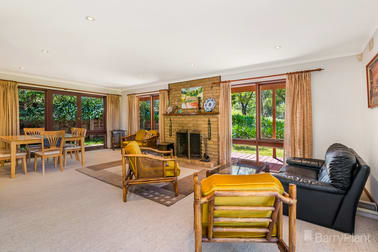 Click to view all images 95 Clarkes Road Upper Plenty VIC 3756 - Image 2