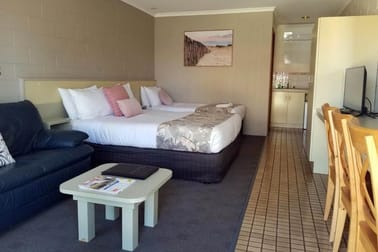 Accommodation & Tourism  business for sale in Lakes Entrance - Image 2