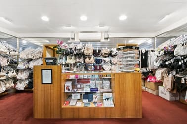 229 Raymond Street Sale VIC 3850 - Image 2