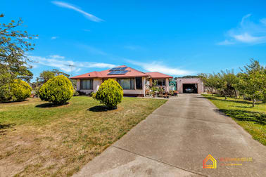 33 Hogan Road Ballan VIC 3342 - Image 1
