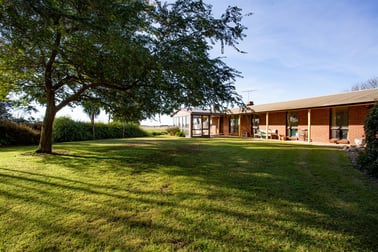 123 Waterhouse Road Bridport TAS 7262 - Image 2