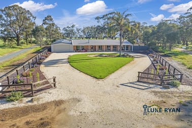 12 Parsons Road Elmore VIC 3558 - Image 1