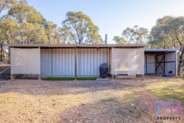 Click to view all images 50 Goddards Road Myers Flat VIC 3556 - Image 3