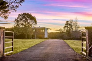 Click to view all images 960 Old Hume Highway Alpine NSW 2575 - Image 2