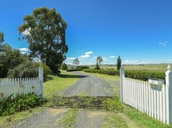 Click to view all images 373 Umbiram School Road Umbiram QLD 4352 - Image 2