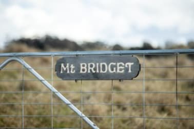 Click to view all images 110 Silverton Road Metz NSW 2350 - Image 2