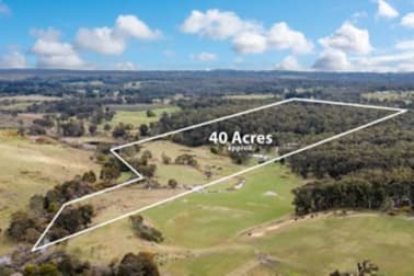 121 Walshes Road Woodend VIC 3442 - Image 1