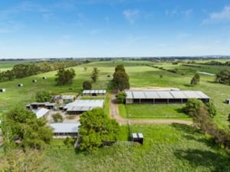385 Five Mile Rd Pakenham South VIC 3810 - Image 3