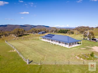 274 Mcguffickes Road Jindabyne NSW 2627 - Image 2