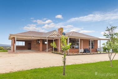 65 Schoolhouse Lane Kilmore VIC 3764 - Image 2