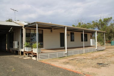 208 Forest Way Wee Waa NSW 2388 - Image 2