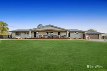382 Steels Creek Road Steels Creek VIC 3775 - Image 1
