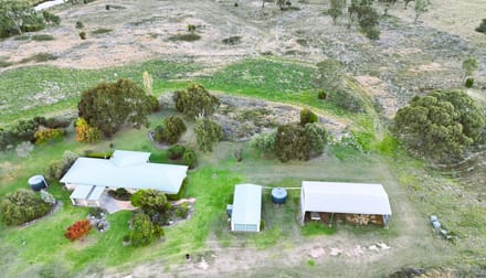 27 Schroders Road Tenterfield NSW 2372 - Image 1