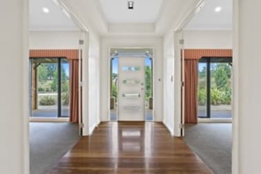 Click to view all images 99 McClure Road Drouin South VIC 3818 - Image 3