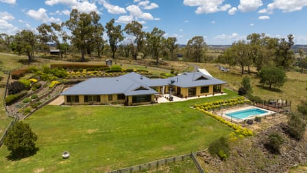 92 Oxley Drive Walcha NSW 2354 - Image 1