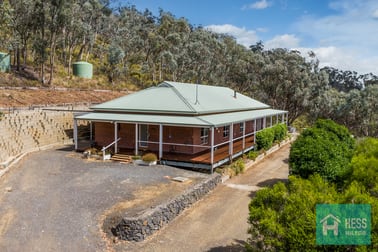 Click to view all images 144 Youngs Lane Heathcote VIC 3523 - Image 2