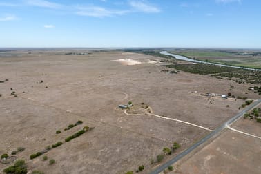 76 Blackett Road Tailem Bend SA 5260 - Image 3