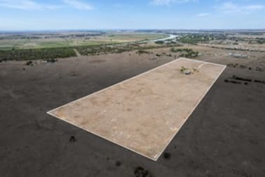 Click to view all images 76 Blackett Road Tailem Bend SA 5260 - Image 2