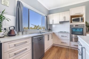 Click to view all images 248 Foxs Lane Marrar NSW 2652 - Image 3