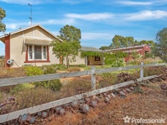 Click to view all images 463 Worlds End Highway Eudunda SA 5374 - Image 1