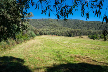 Great Alpine Road Smoko VIC 3741 - Image 2